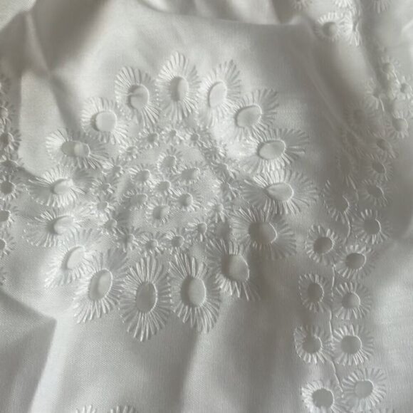 Beautiful Embroidery Floral Strap Dress - Picture 5 of 5